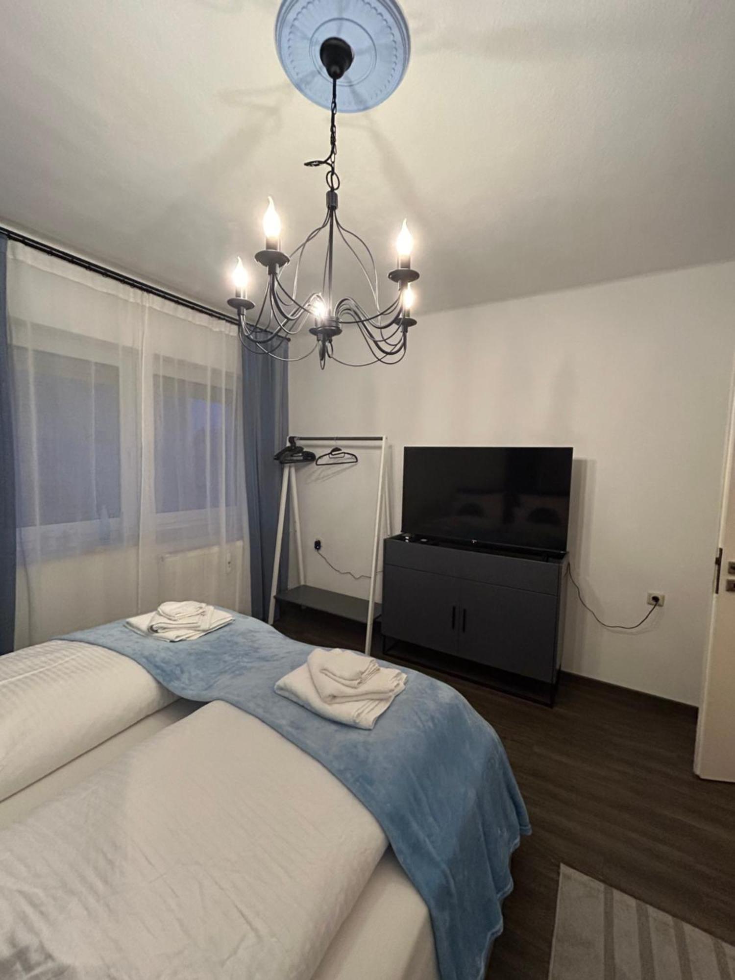 Mintara Apartment Charme Der Stadt Parkplatz Netflix Und Sky Lichtenfels  Kültér fotó